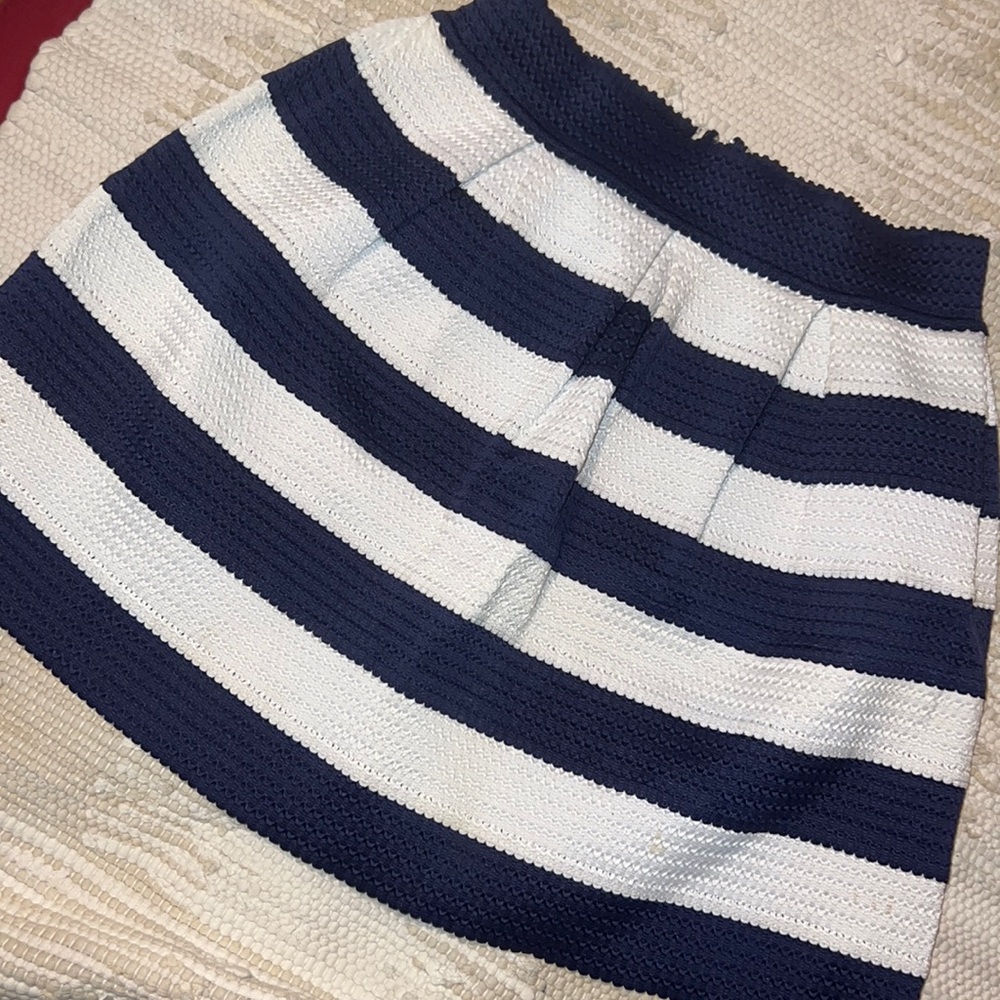 Freckles | striped white and blue skirt
